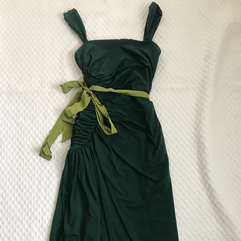 Vera wang bottle green dress 6 new with tags dress